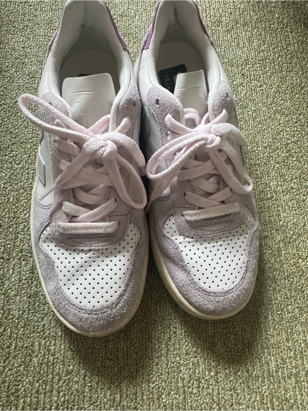 Veja Women’s Low-Top Sneakers in Lavender and White with Purple Heel Tab